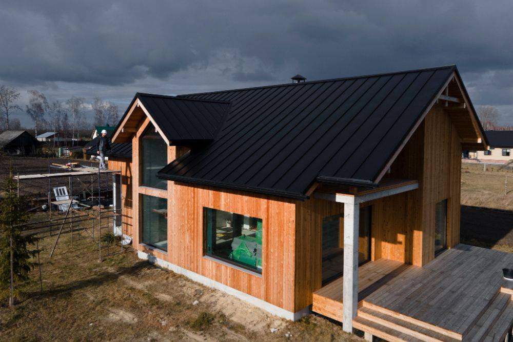 home roofing contractor near me